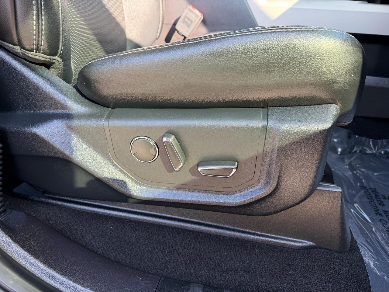 Ford F-350 SD Lariat Crew Cab Long Bed DRW 4WD 2019