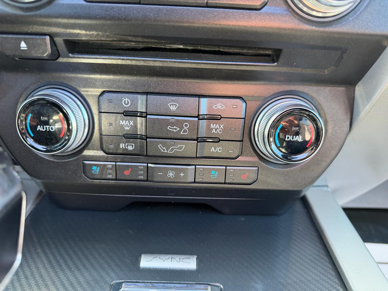 Ford F-150 Lariat SuperCab 4WD 2018