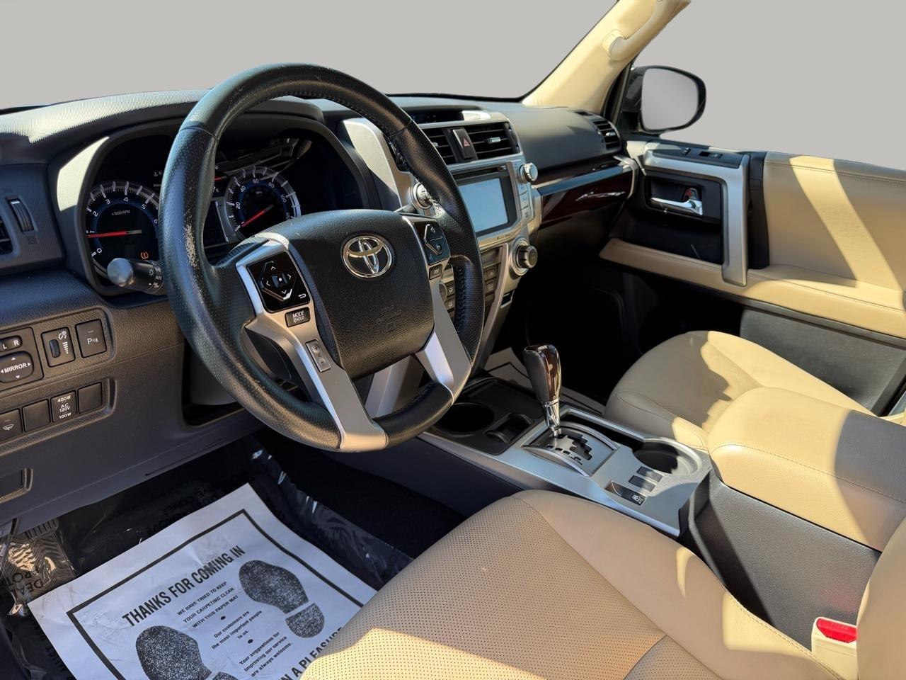 Toyota 4Runner Limited 2WD V6 2015