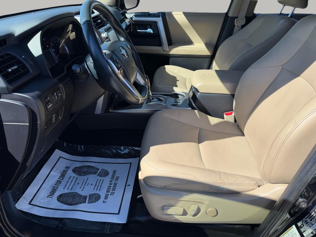 Toyota 4Runner Limited 2WD V6 2015