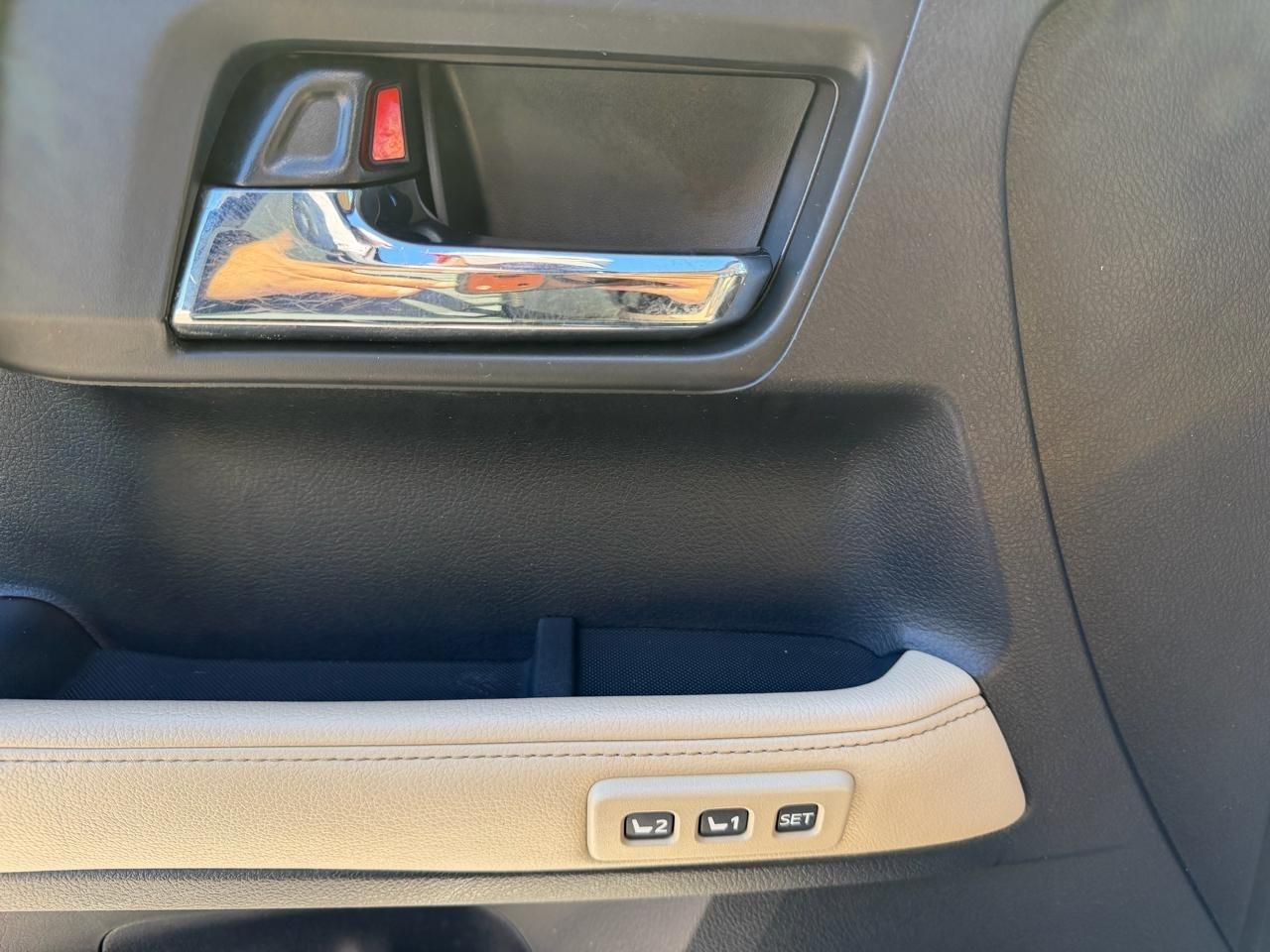 Toyota 4Runner Limited 2WD V6 2015