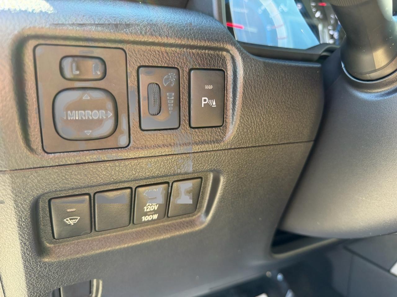 Toyota 4Runner Limited 2WD V6 2015