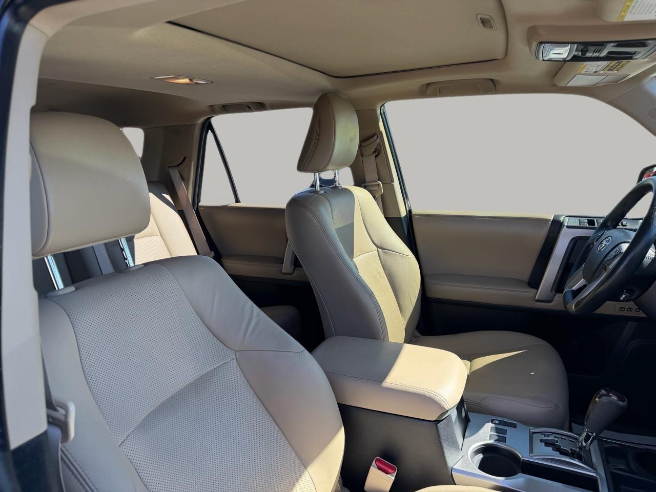 Toyota 4Runner Limited 2WD V6 2015