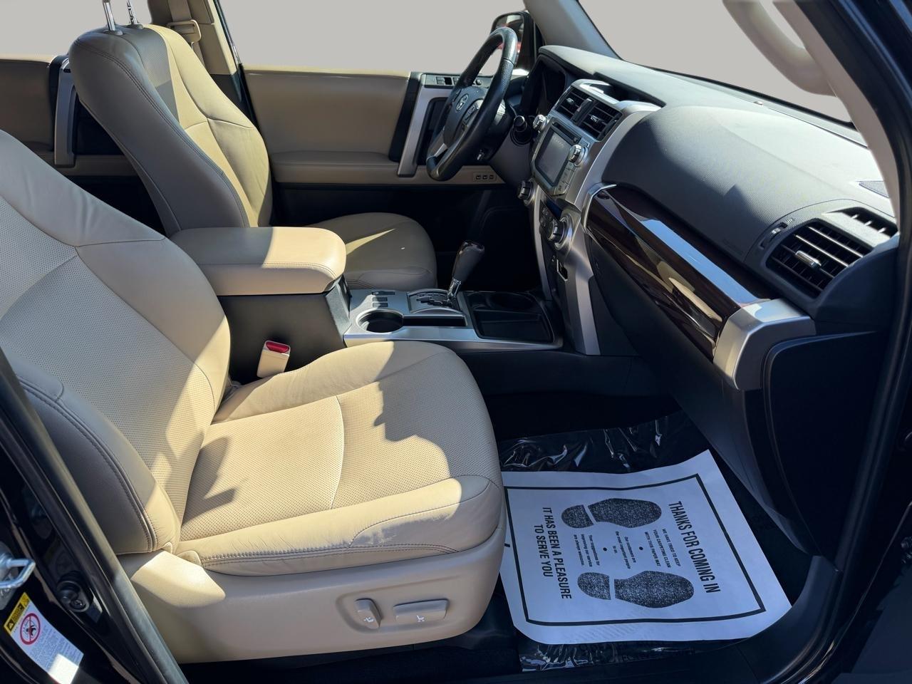 Toyota 4Runner Limited 2WD V6 2015