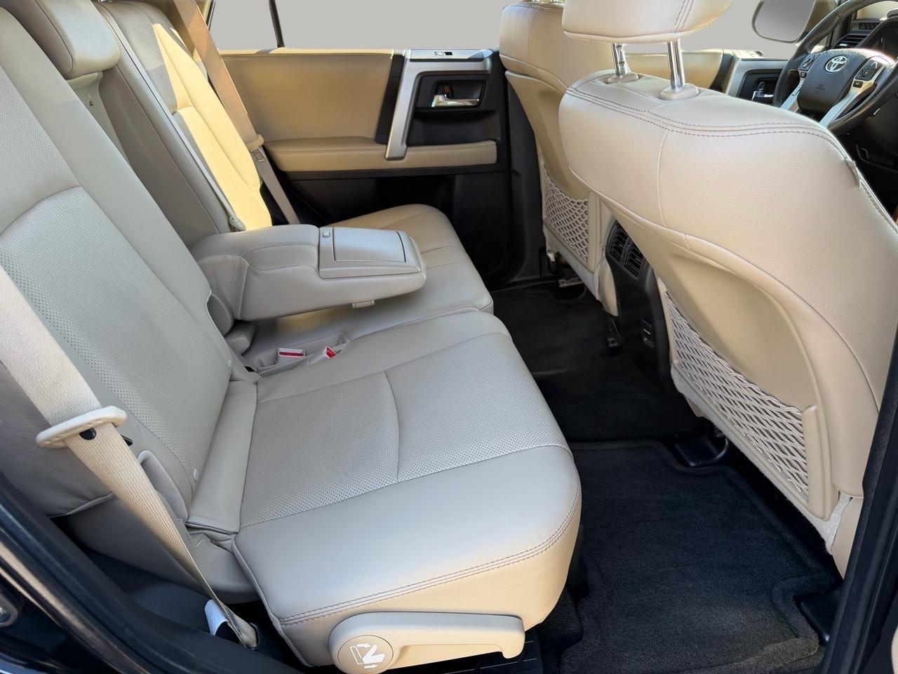 Toyota 4Runner Limited 2WD V6 2015