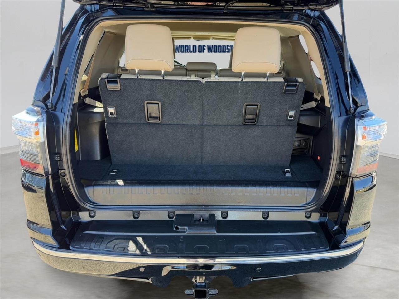 Toyota 4Runner Limited 2WD V6 2015