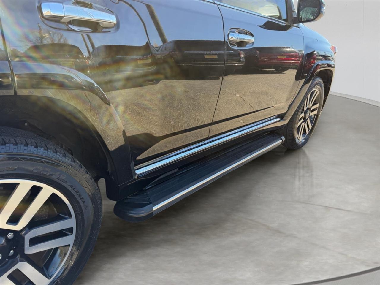 Toyota 4Runner Limited 2WD V6 2015