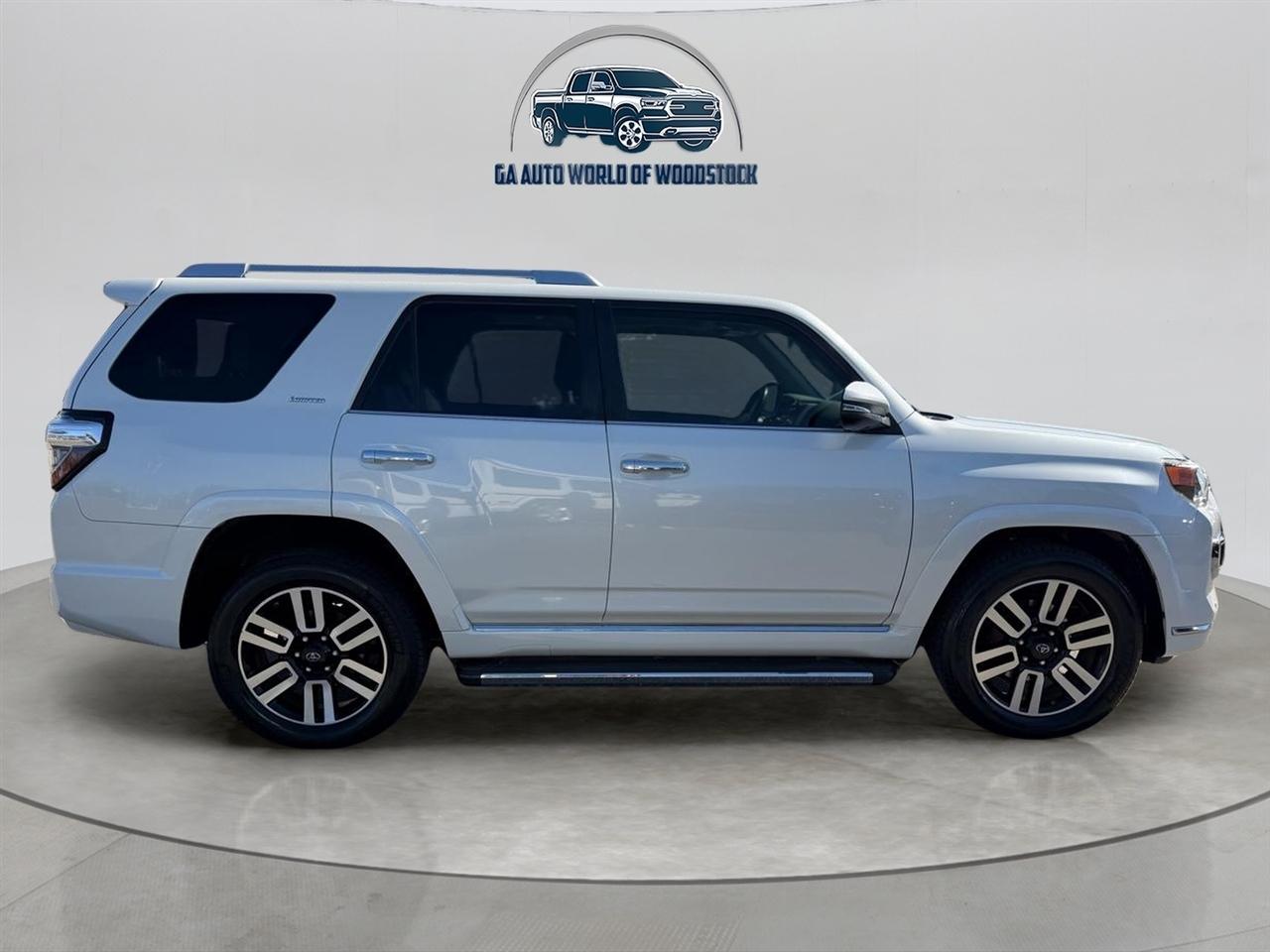 Toyota 4Runner Limited 4WD 2016
