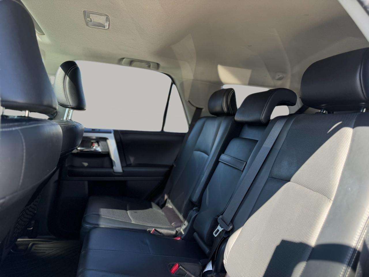 Toyota 4Runner Limited 4WD 2016