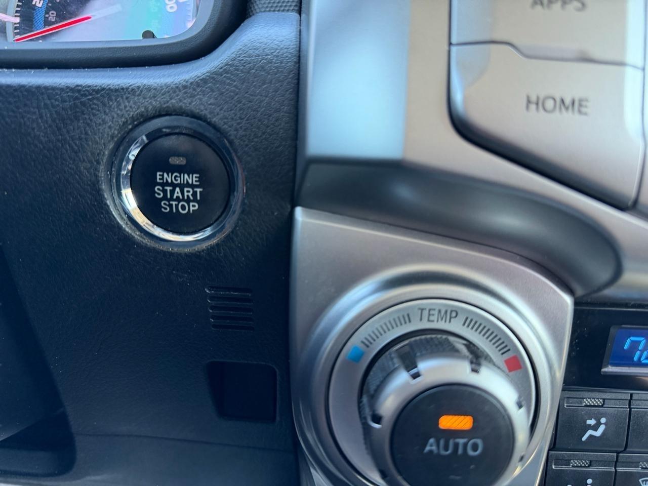 Toyota 4Runner Limited 4WD 2016