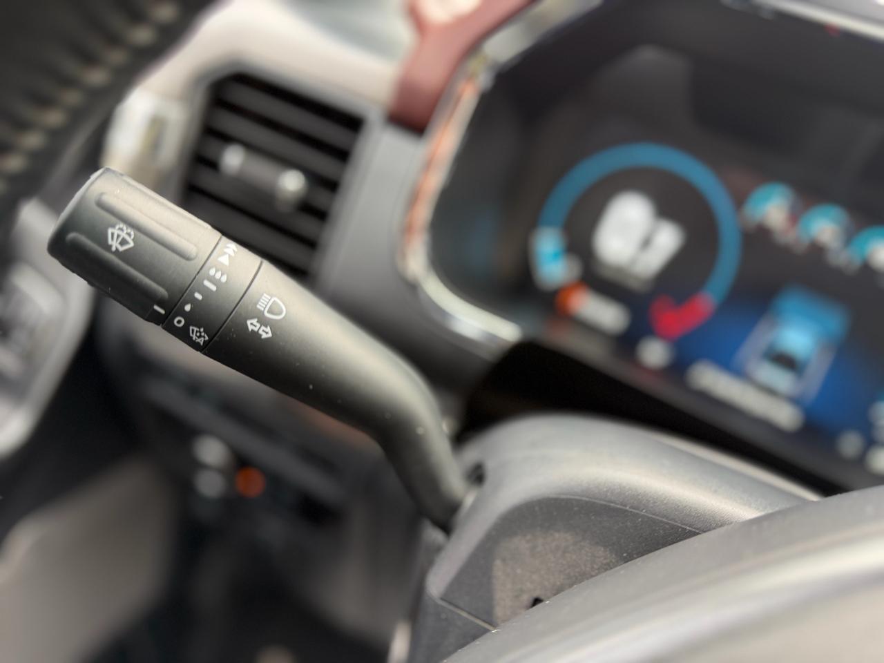 Ford F-150 Lariat SuperCab 4WD 2023