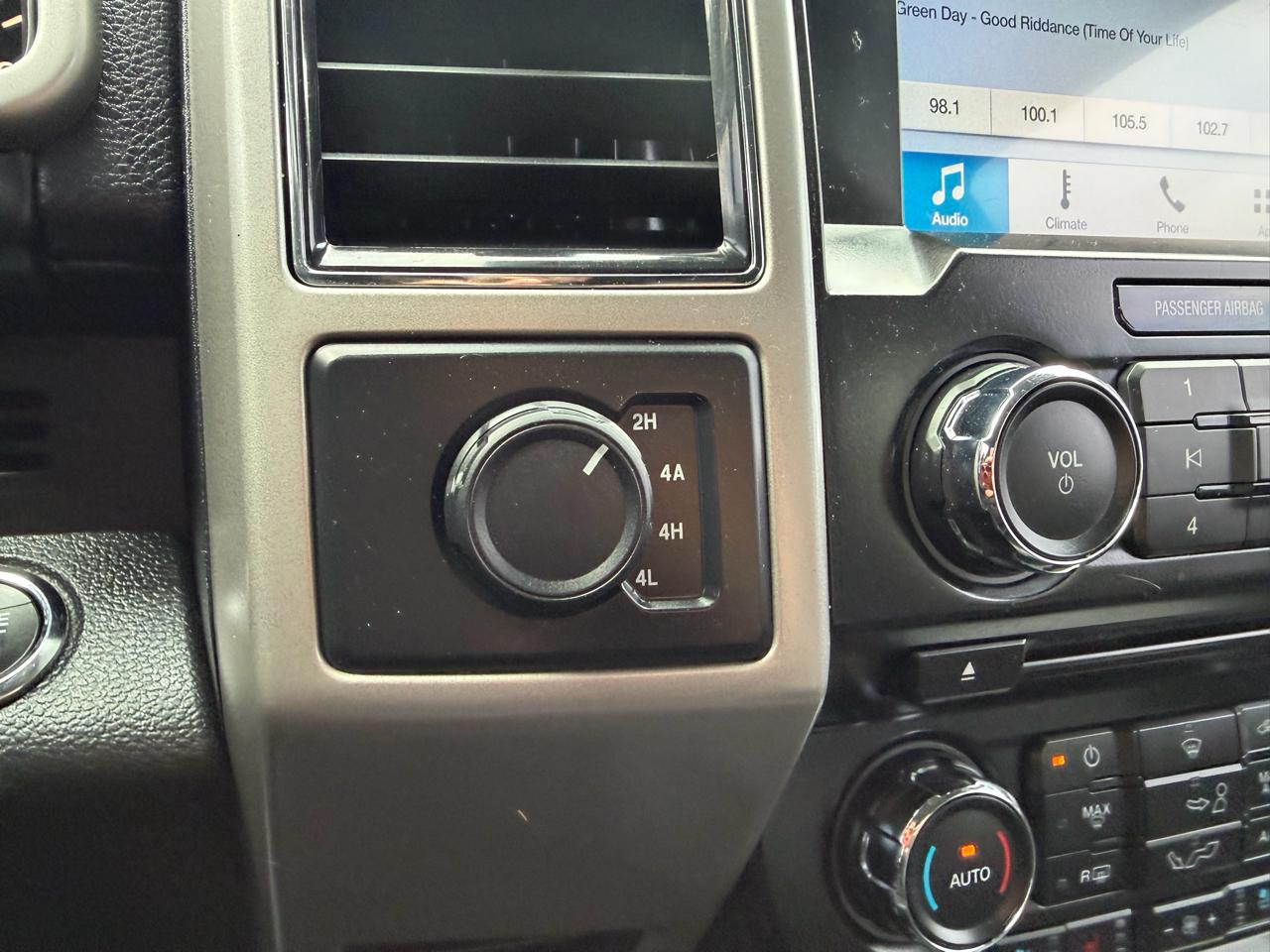 Ford F-150 Lariat SuperCrew 4WD 2018