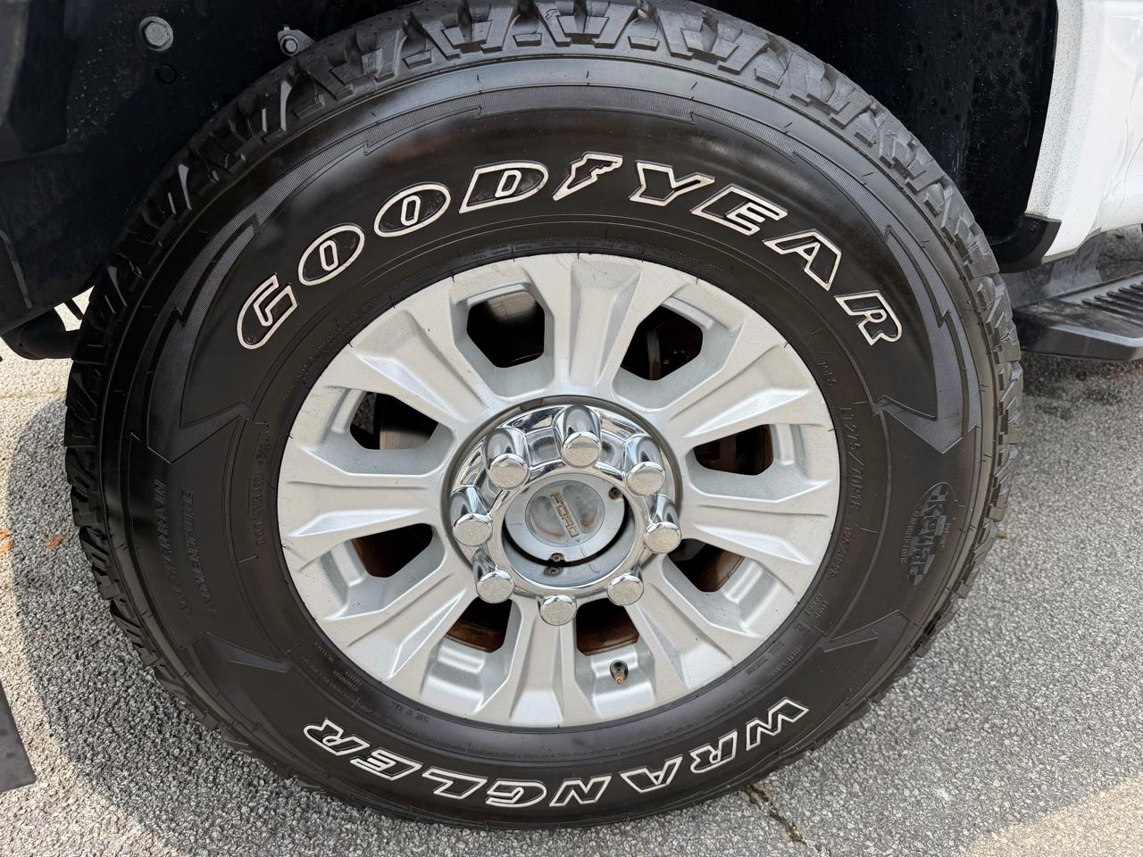 Ford F-250 SD XLT SuperCab 4WD 2020