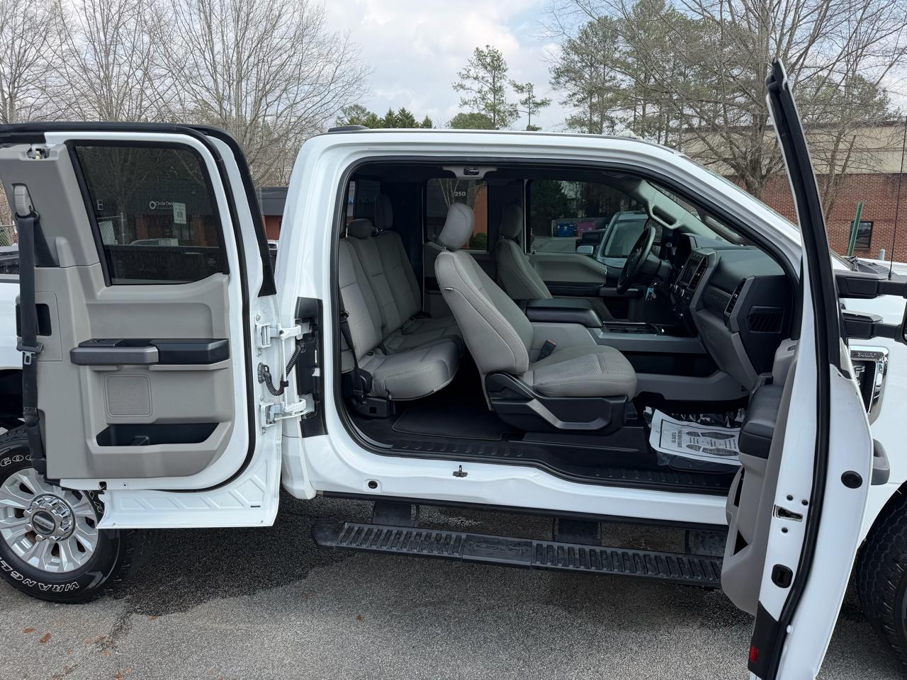 Ford F-250 SD XLT SuperCab 4WD 2020