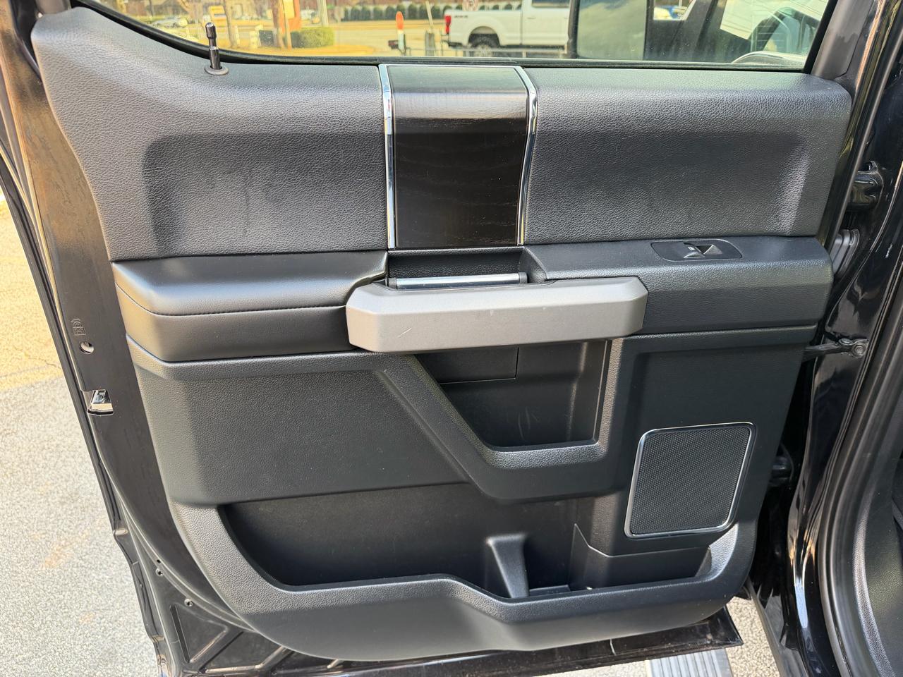 Ford F-150 Lariat SuperCrew 5.5-ft. Bed 4WD 2020