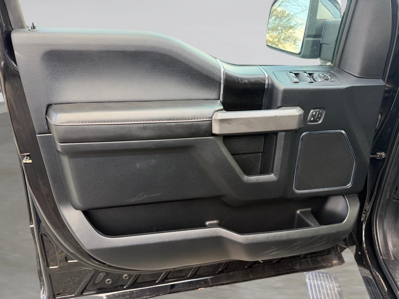 Ford F-150 Lariat SuperCrew 5.5-ft. Bed 4WD 2020