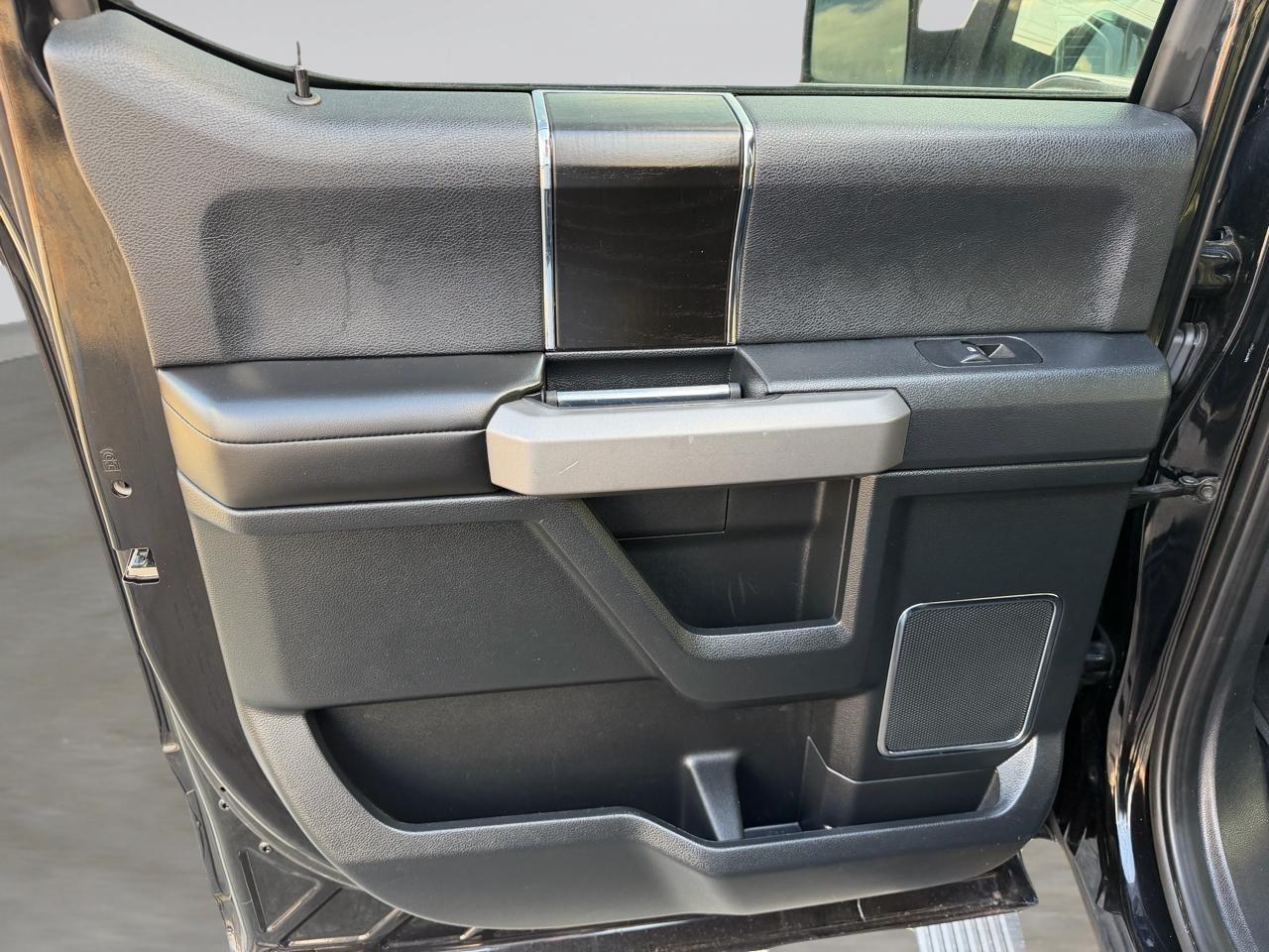 Ford F-150 Lariat SuperCrew 5.5-ft. Bed 4WD 2020