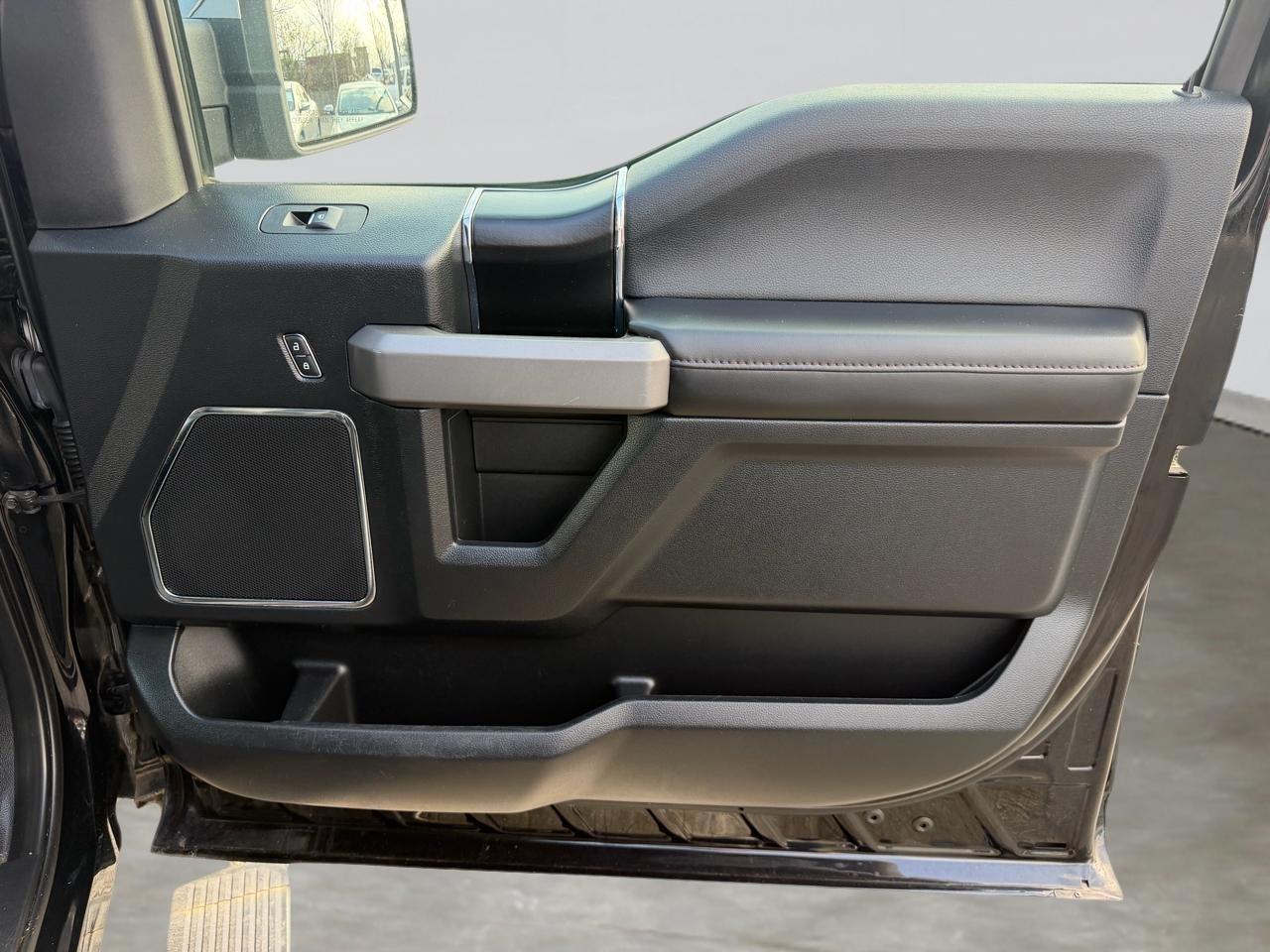 Ford F-150 Lariat SuperCrew 5.5-ft. Bed 4WD 2020