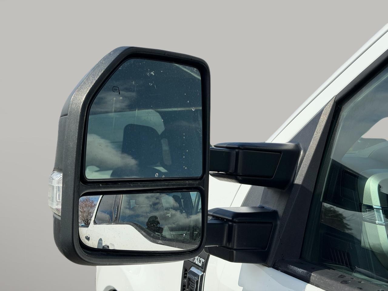 Ford F-250 SD FX4 Crew Cab Long Bed 4WD 2024