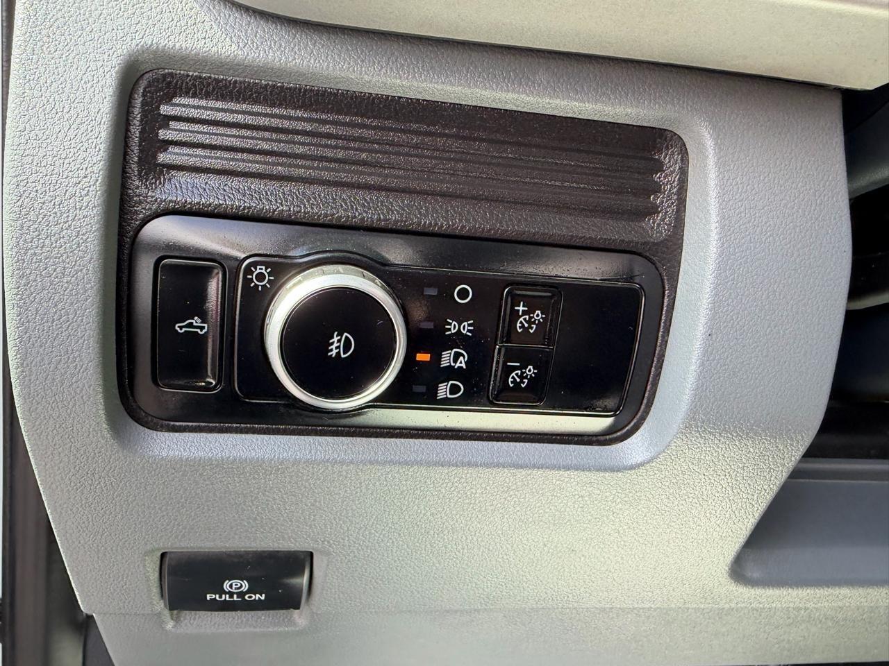 Ford F-250 SD FX4 Crew Cab Long Bed 4WD 2024