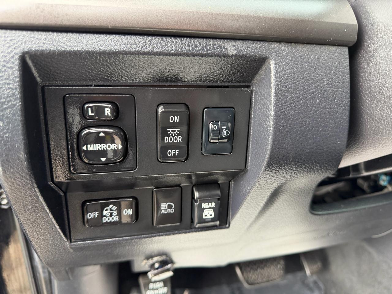 Toyota Tundra SR5 5.7L V8 CrewMax 2WD 2020