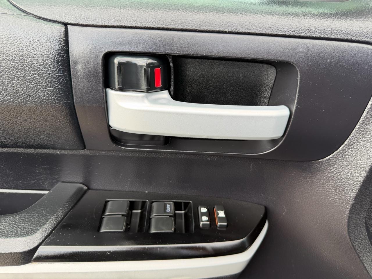 Toyota Tundra SR5 5.7L V8 CrewMax 2WD 2020