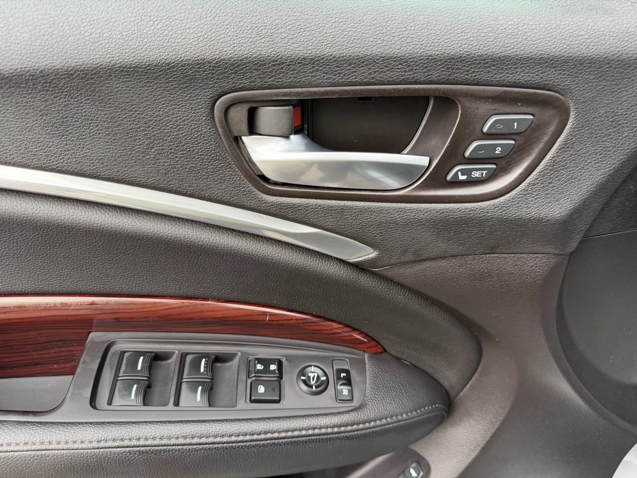 Acura MDX 4dr SUV w/Navigation 2016