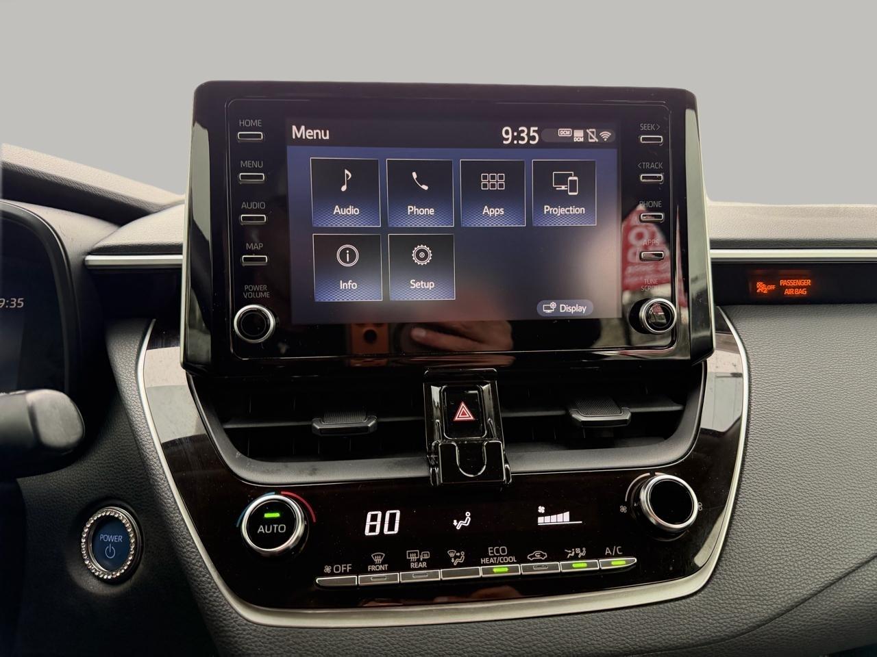 Toyota Corolla LE Hybrid 2020