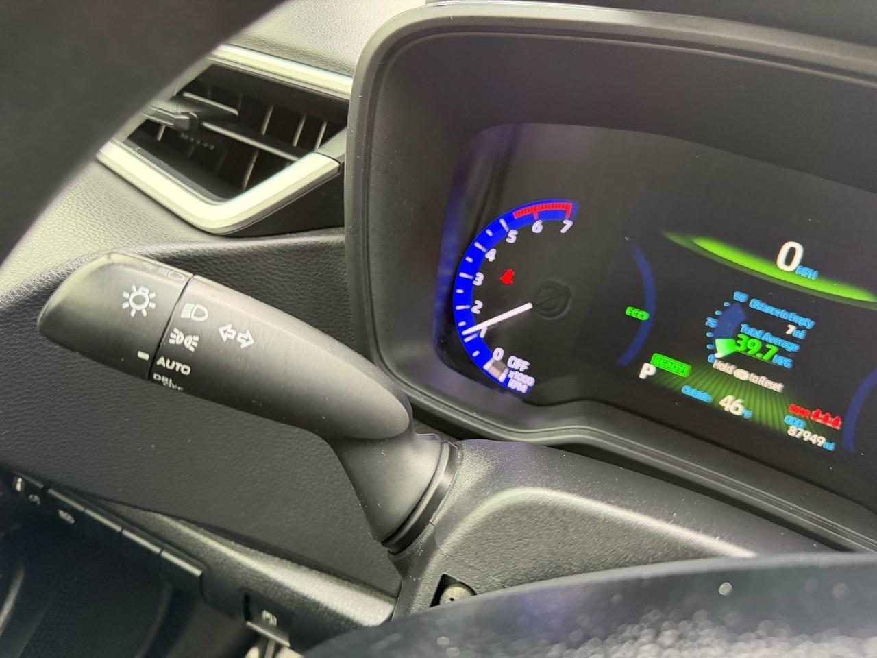 Toyota Corolla LE Hybrid 2020