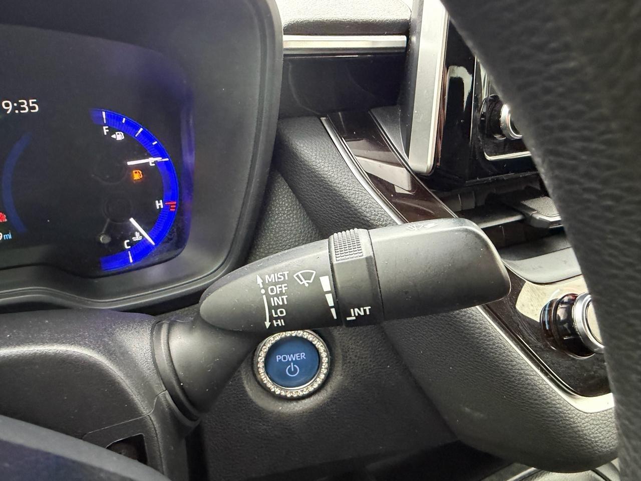 Toyota Corolla LE Hybrid 2020