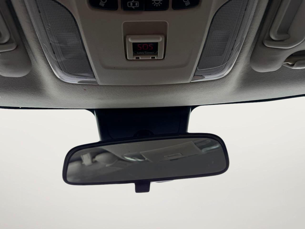 Toyota Corolla LE Hybrid 2020