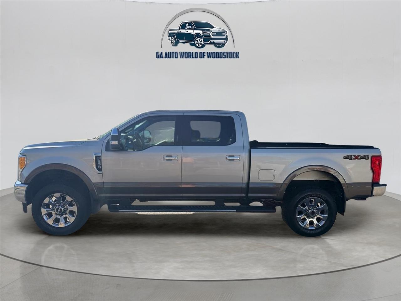 Ford F-250 SD Lariat Crew Cab 4WD 2017