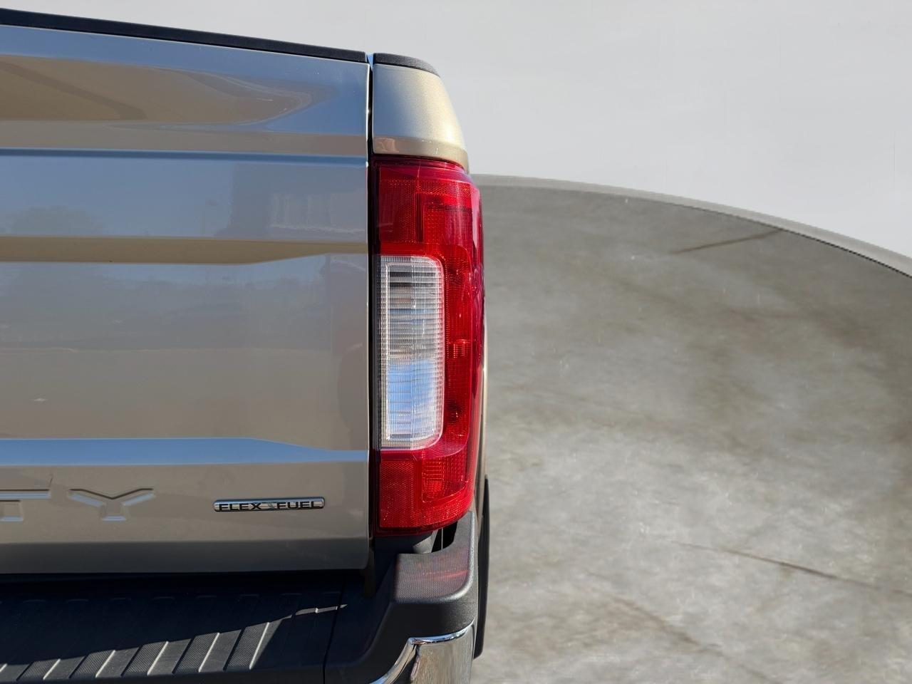 Ford F-250 SD Lariat Crew Cab 4WD 2017