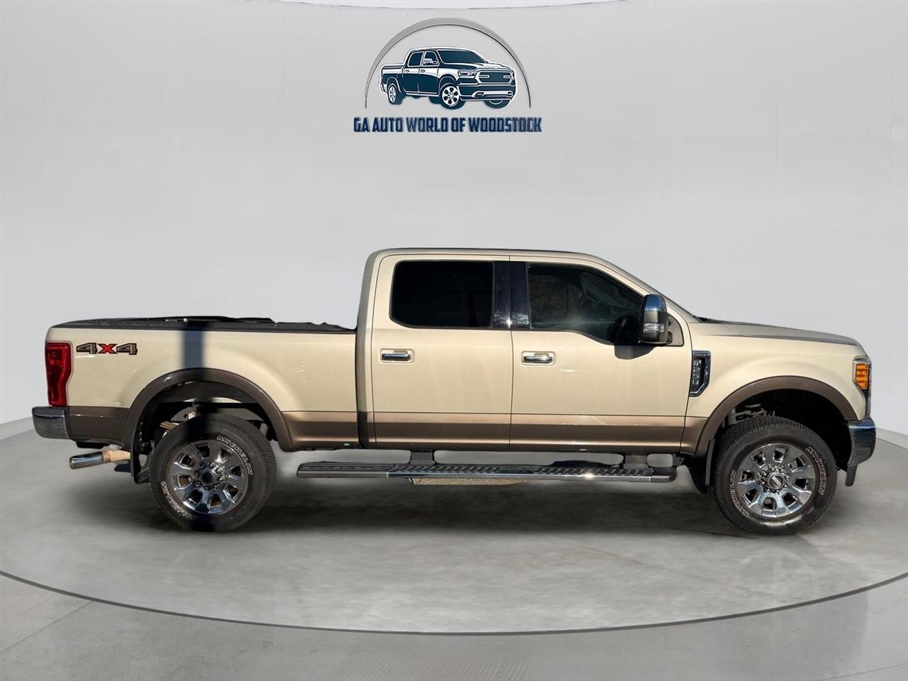 Ford F-250 SD Lariat Crew Cab 4WD 2017
