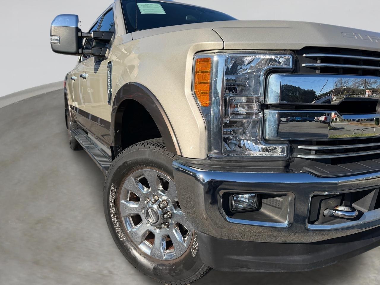 Ford F-250 SD Lariat Crew Cab 4WD 2017
