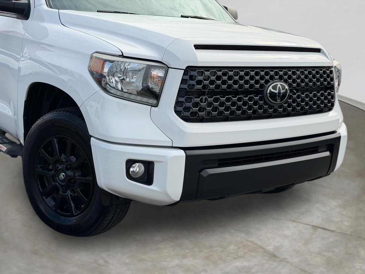 Toyota Tundra SR5 5.7L V8 Double Cab 2WD 2021
