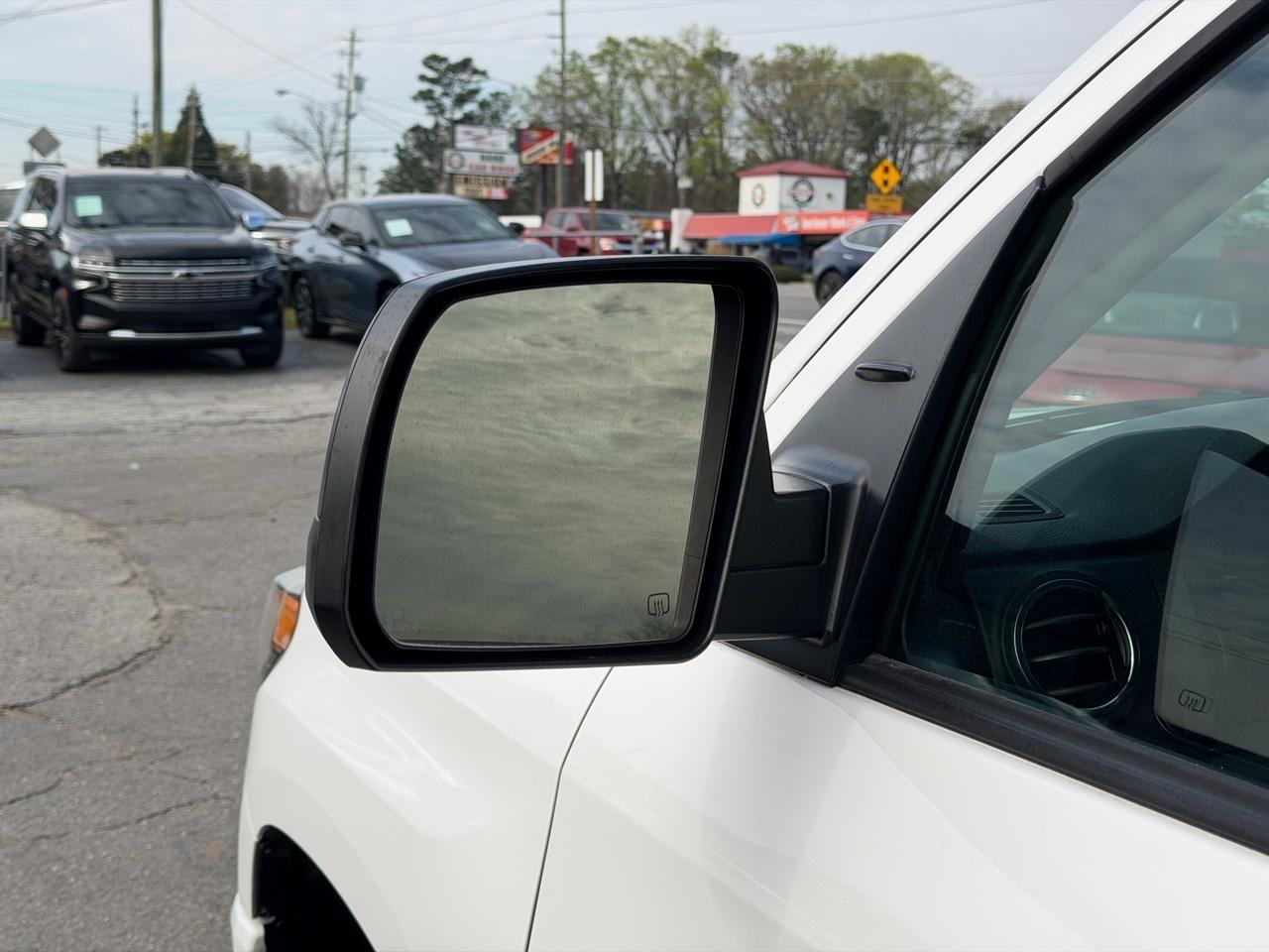 Toyota Tundra SR5 5.7L V8 Double Cab 2WD 2021