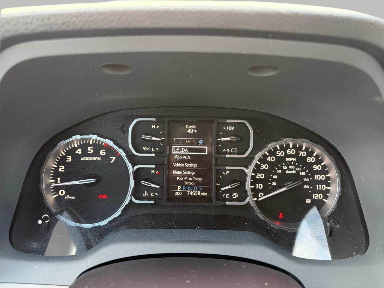 Toyota Tundra SR5 5.7L V8 Double Cab 2WD 2021