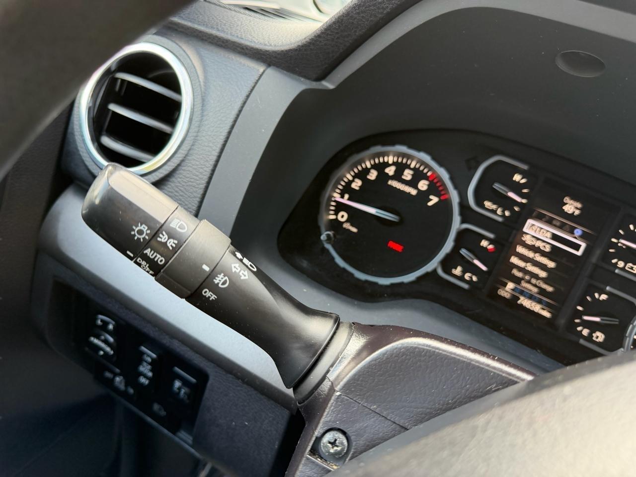 Toyota Tundra SR5 5.7L V8 Double Cab 2WD 2021