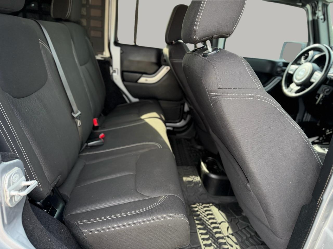 Jeep Wrangler Unlimited Rubicon 4WD 2014