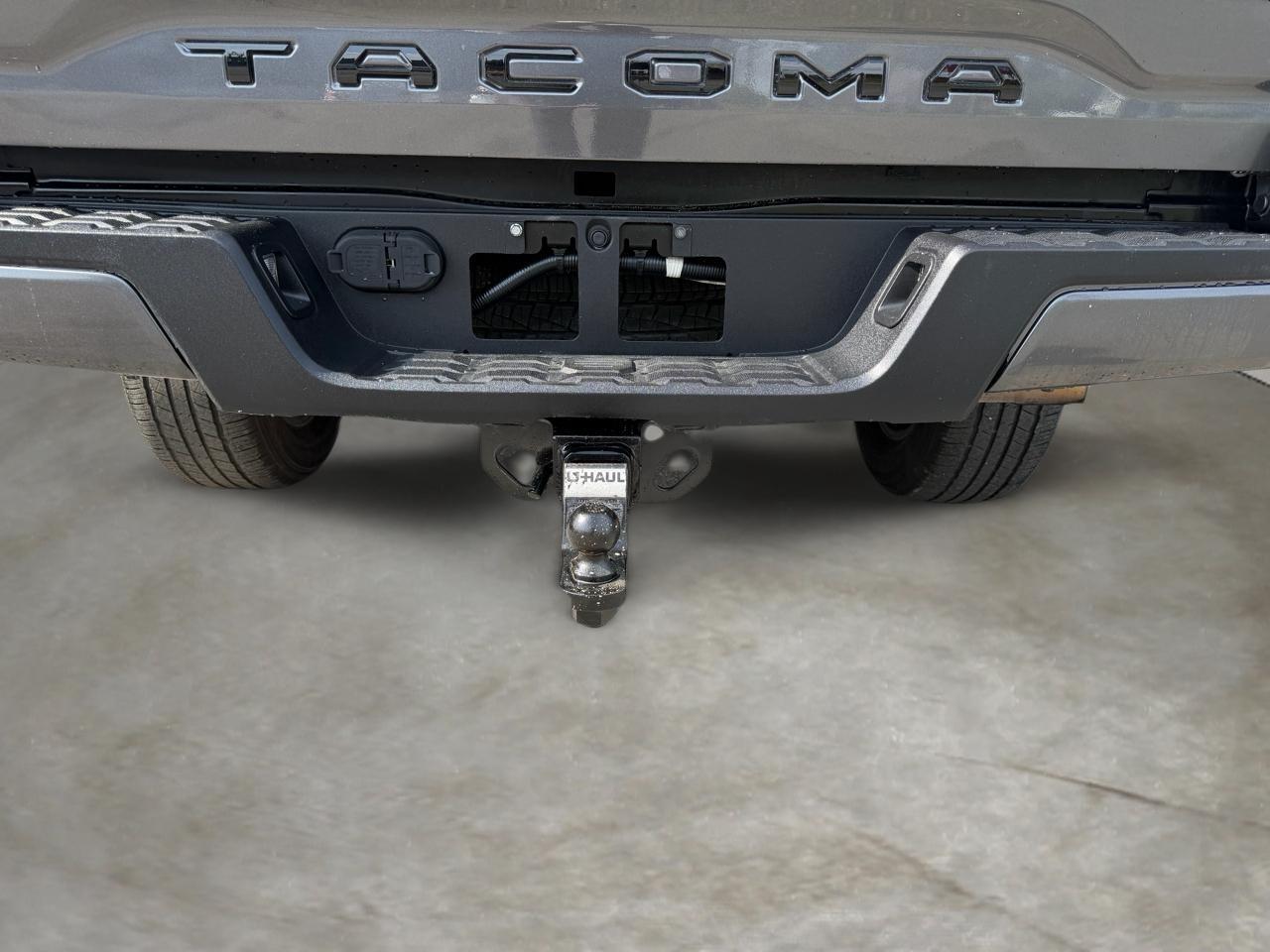 Toyota Tacoma 2WD Double Cab V6 AT PreRunner (Natl) 2016