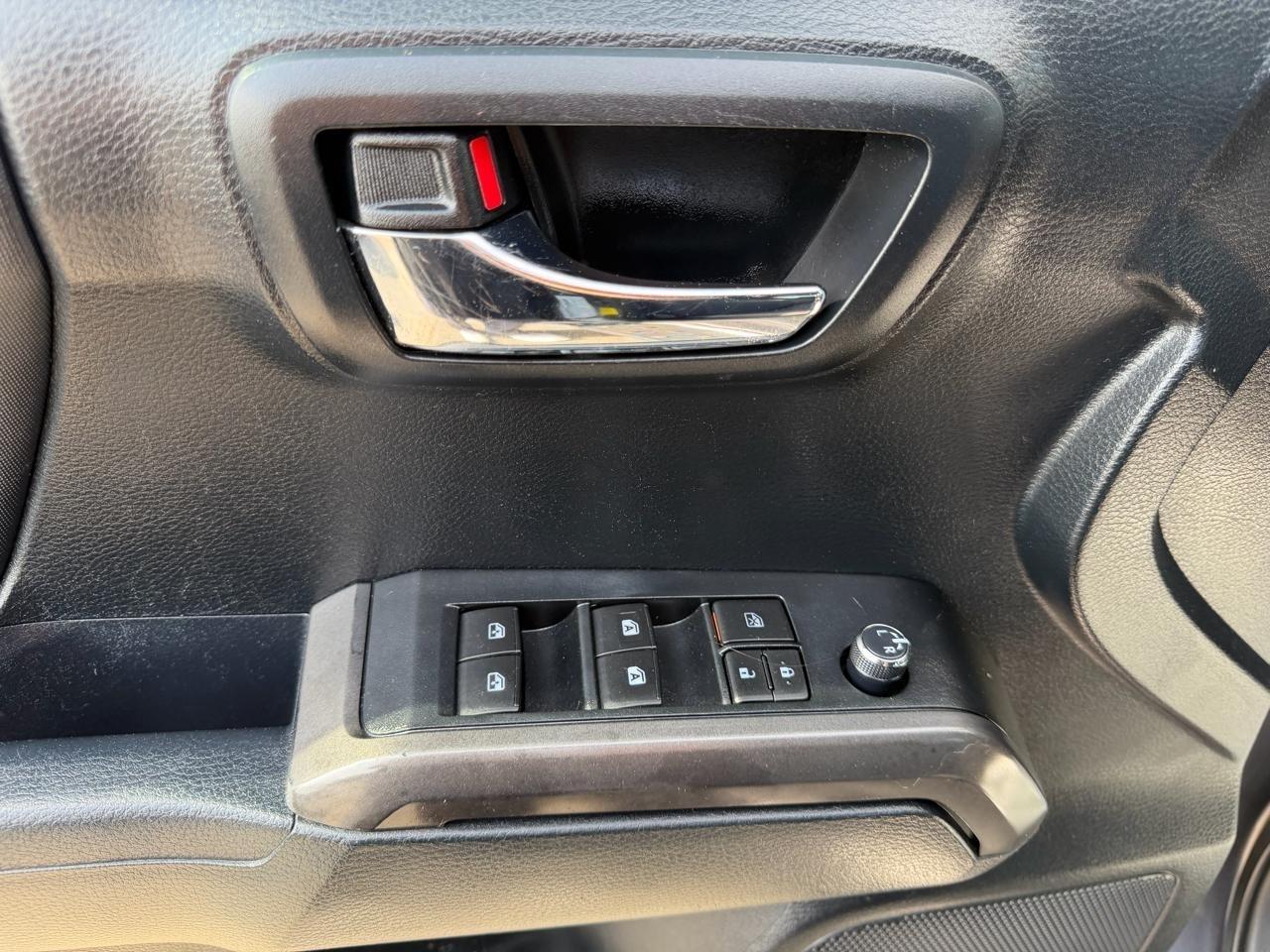 Toyota Tacoma 2WD Double Cab V6 AT PreRunner (Natl) 2016