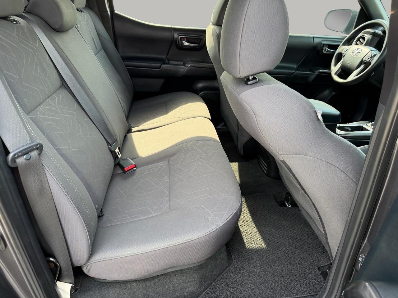 Toyota Tacoma 2WD Double Cab V6 AT PreRunner (Natl) 2016