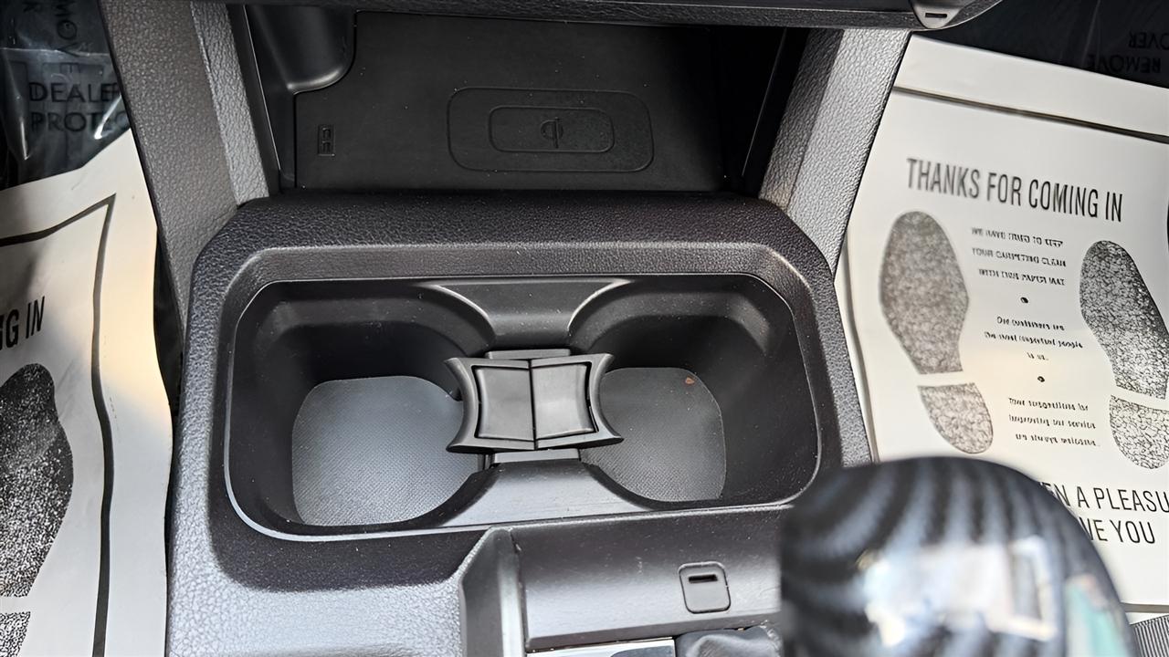 Toyota Tacoma 2WD Double Cab V6 AT PreRunner (Natl) 2016