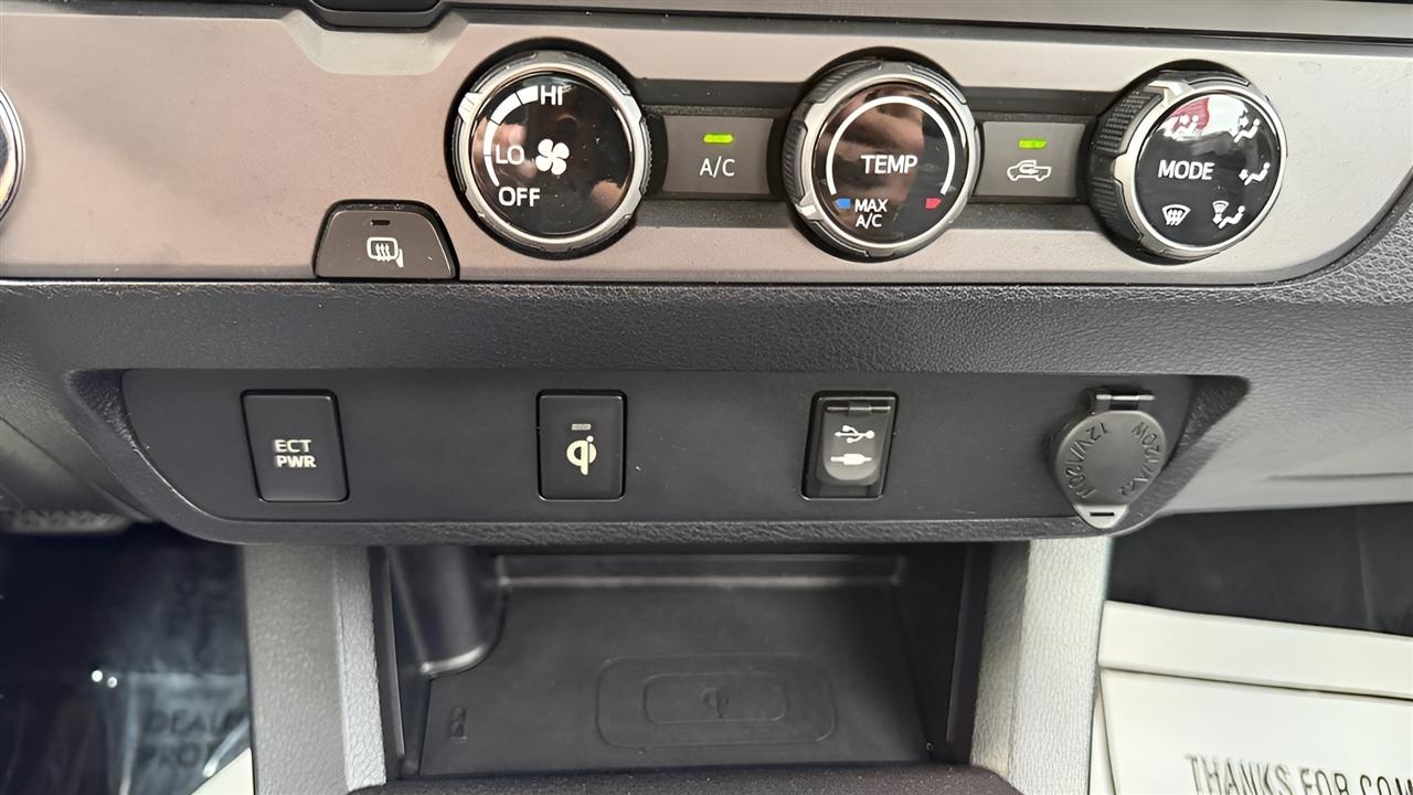 Toyota Tacoma 2WD Double Cab V6 AT PreRunner (Natl) 2016