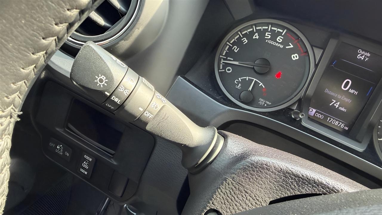 Toyota Tacoma 2WD Double Cab V6 AT PreRunner (Natl) 2016