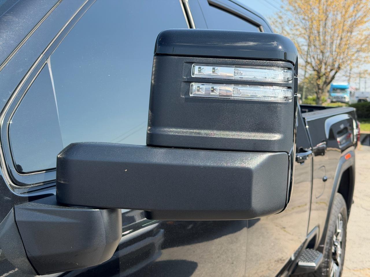 GMC Sierra 2500HD AT4 Crew Cab 4WD 2022