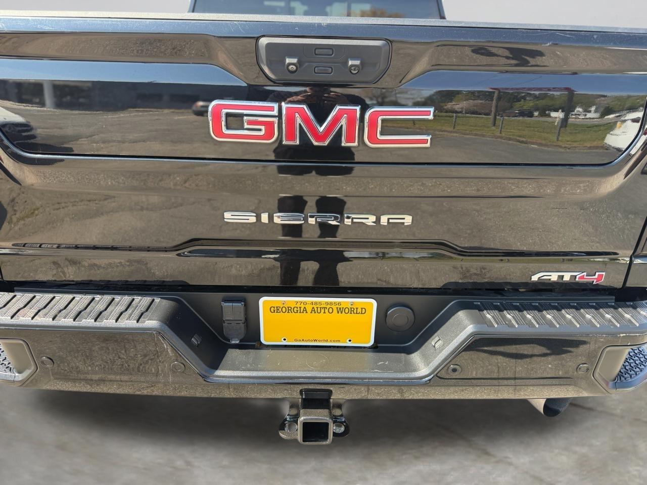 GMC Sierra 2500HD AT4 Crew Cab 4WD 2022