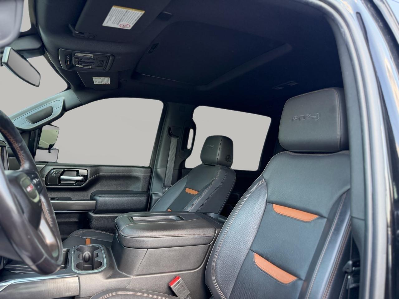 GMC Sierra 2500HD AT4 Crew Cab 4WD 2022