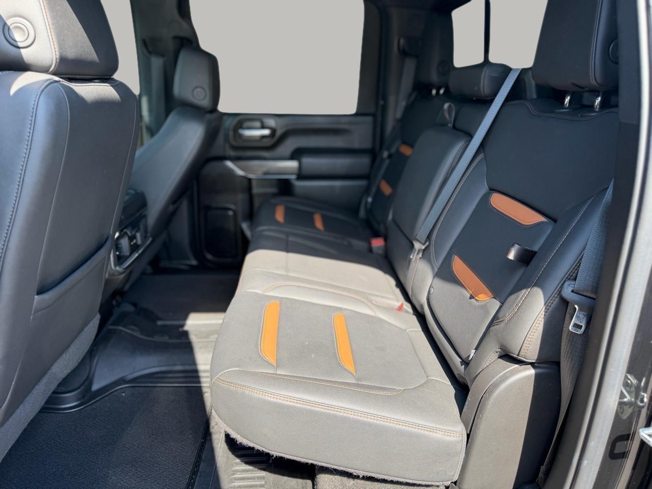 GMC Sierra 2500HD AT4 Crew Cab 4WD 2022